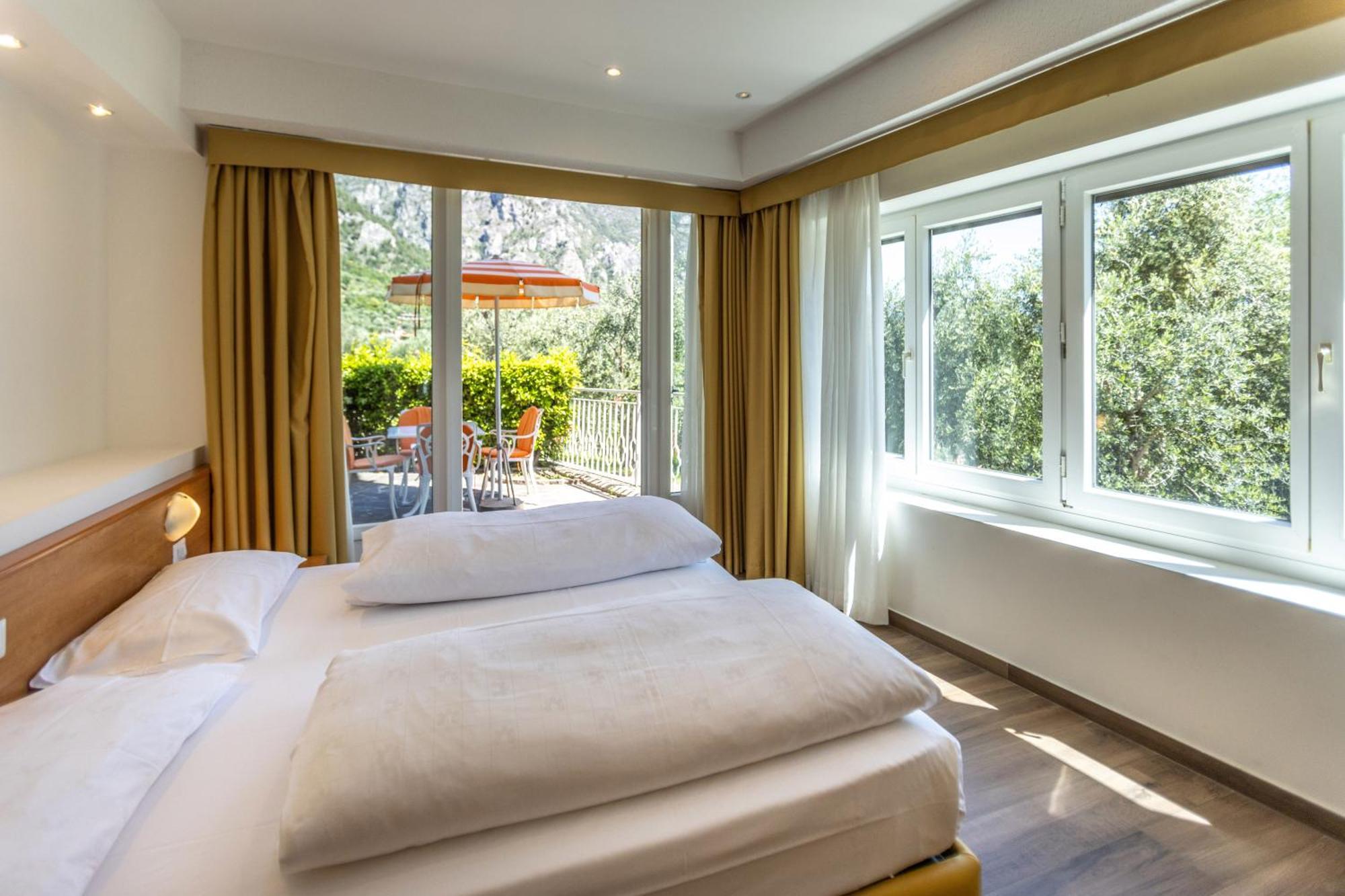 Hotel Villa Margherita Limone sul Garda Exterior photo