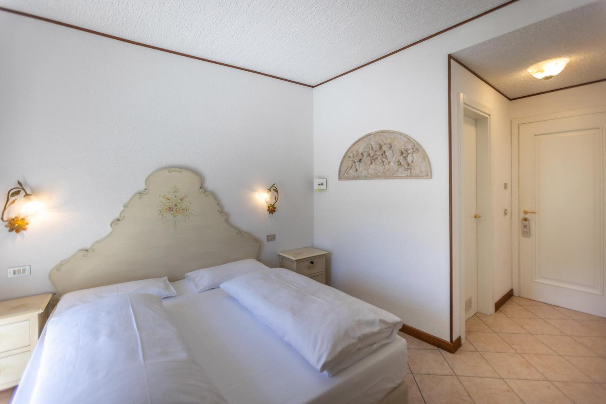 Hotel Villa Margherita Limone sul Garda Exterior photo