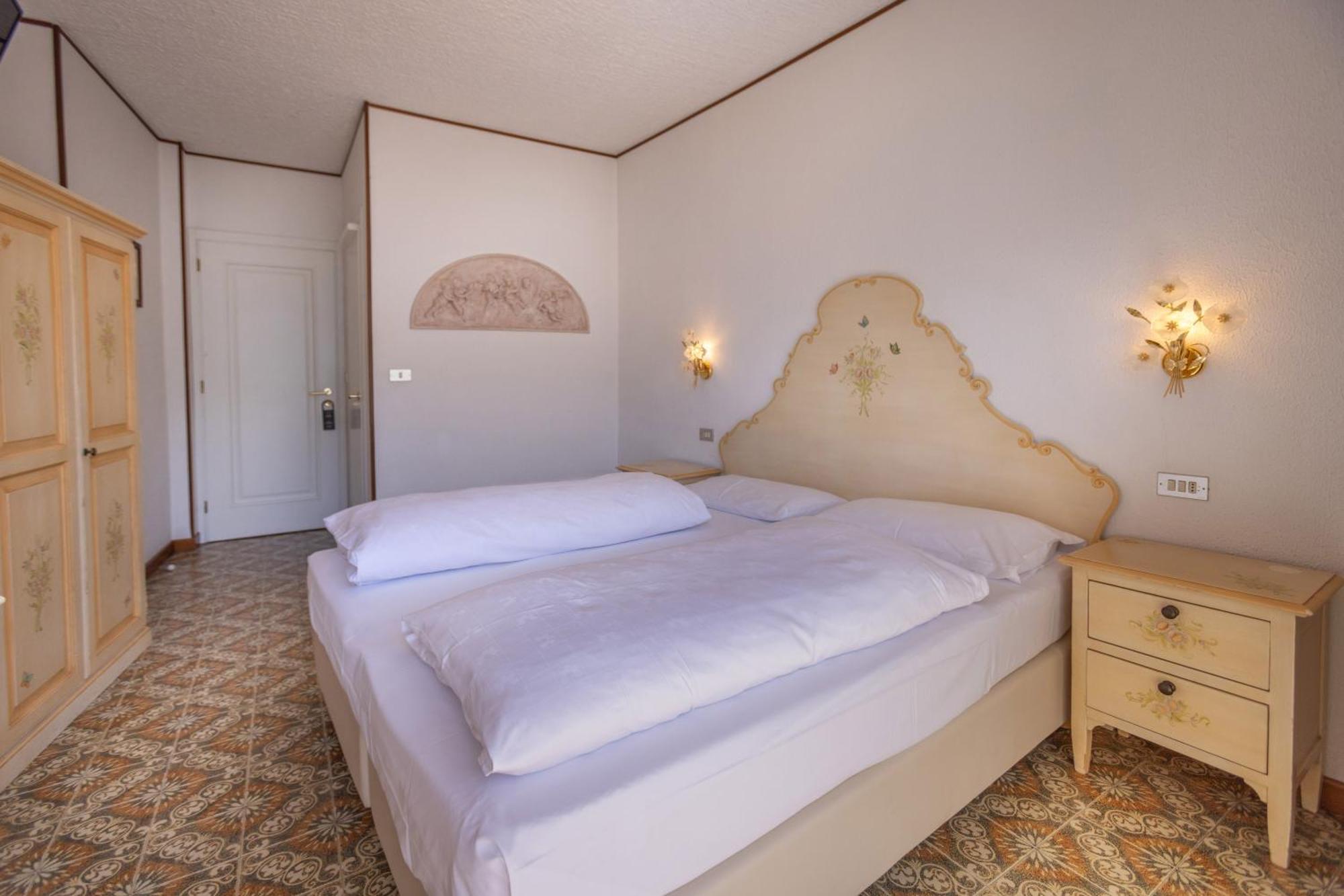 Hotel Villa Margherita Limone sul Garda Exterior photo