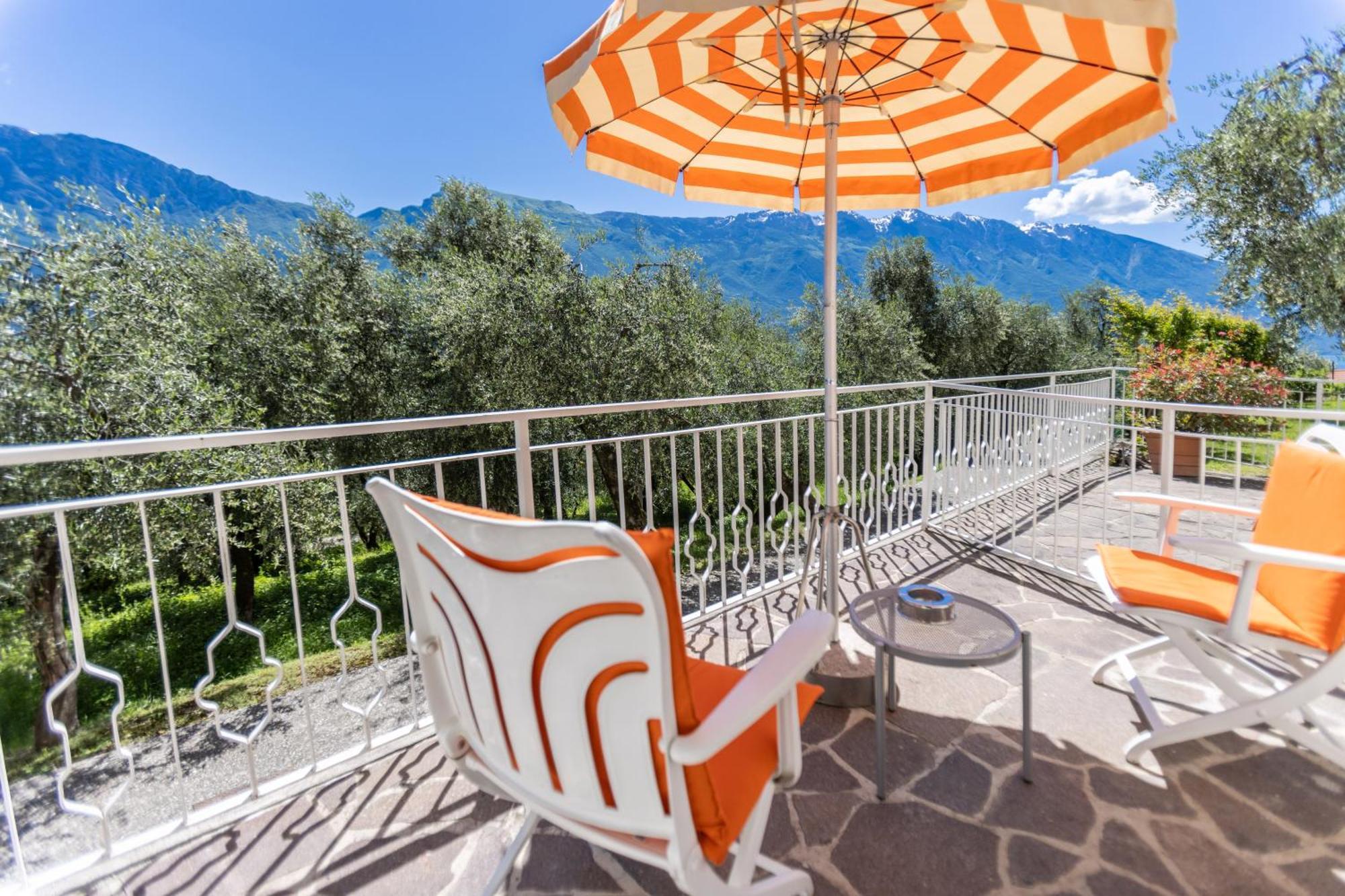Hotel Villa Margherita Limone sul Garda Exterior photo