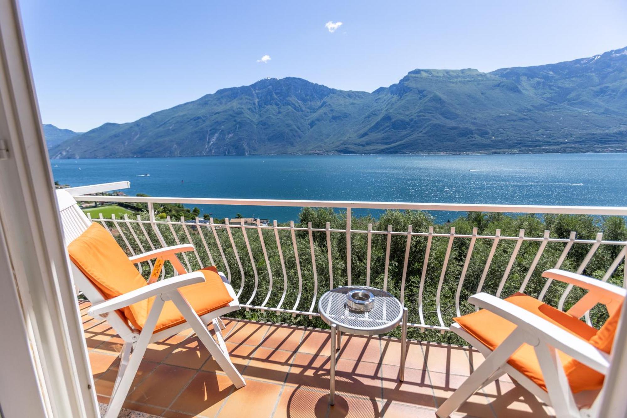Hotel Villa Margherita Limone sul Garda Exterior photo