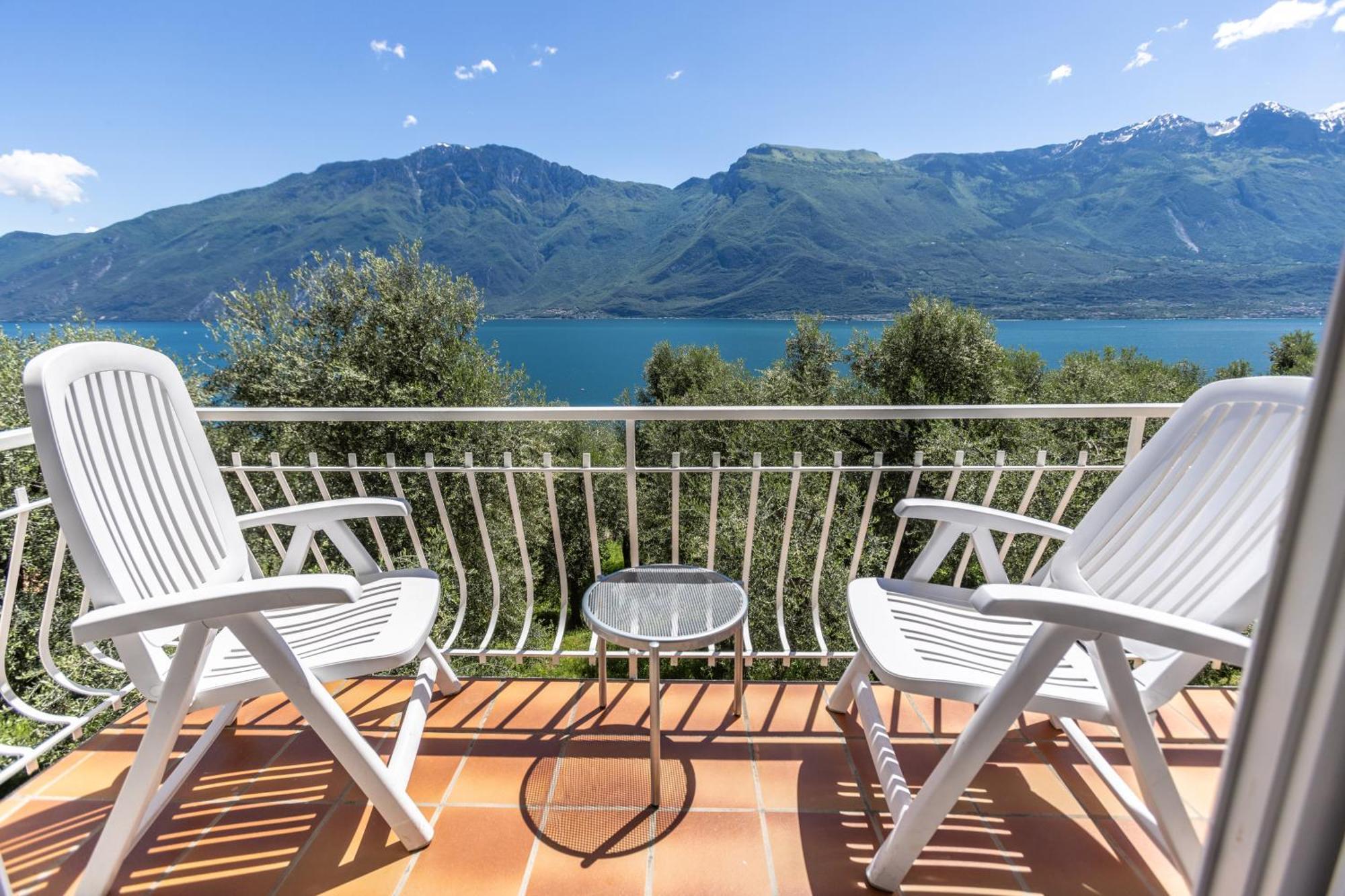 Hotel Villa Margherita Limone sul Garda Exterior photo