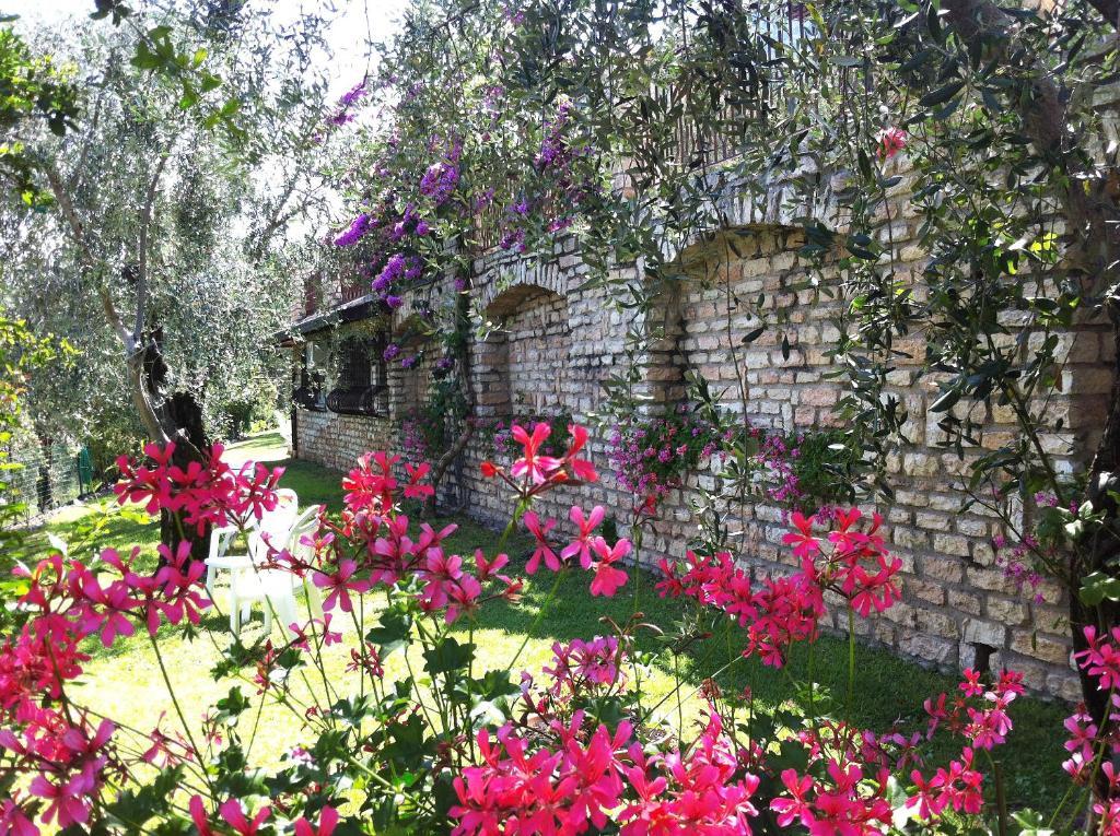 Hotel Villa Margherita Limone sul Garda Exterior photo